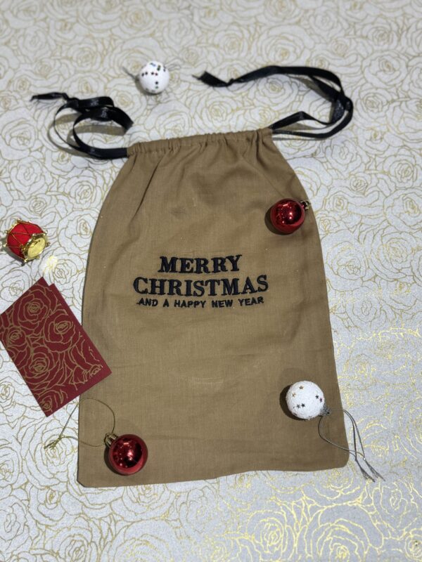 Beige Christmas Gift Bags – Reusable Small Medium and Large Christmas Gift Bag – Drawstring Sack – Drawstring Santa Sack Gift Bags